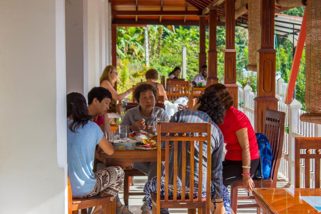 Satyodaya Educational Training Centre Kandy Zewnętrze zdjęcie